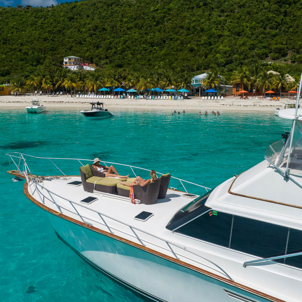 foxys-charters-homepage-1
